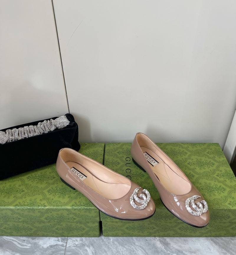 Gucci Flat Shoes